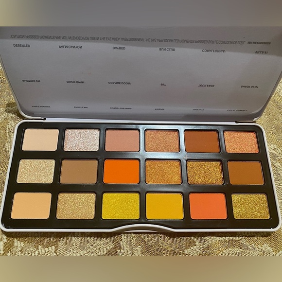 Morphe Heatseeker Eyeshadows Palette New in Box - Picture 1 of 4